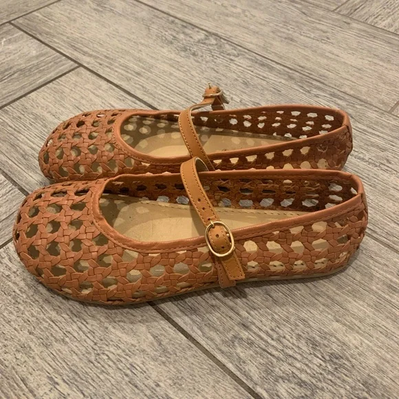 Origo Women's Woven Ballerina Toffee Mary Jane Sandals (Barefoot) - Picture 2 of 8